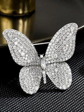 NEW Silver Butterfly Brooch Classy Women Jewelry Rhinestone Pin Brooch Label